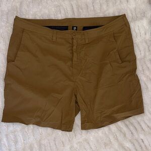 Mountain Hardwear Tan‎ Flat Front Shorts Cotton Blend